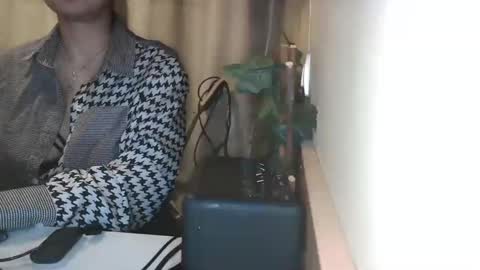 Julia Follow me on Onlyfansju grosroberts online show from February 2, 2025, 9:02 pm