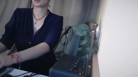 Julia Follow me on Onlyfansju grosroberts online show from February 10, 2025, 1:01 pm