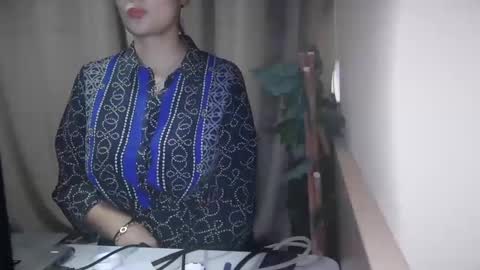 Julia Follow me on Onlyfansju grosroberts online show from February 20, 2025, 12:57 pm