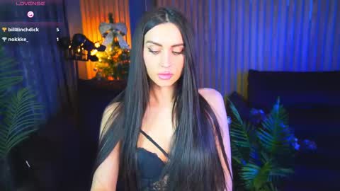 elegant_mysterious online show from January 10, 2026, 9:41 pm