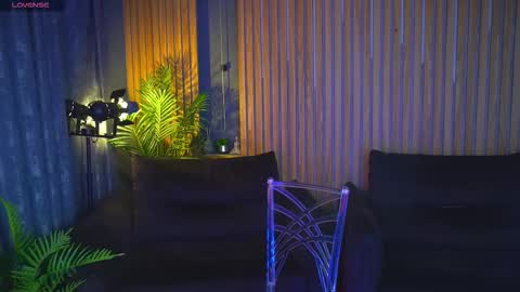 elegant_mysterious online show from March 9, 2026, 10:47 pm