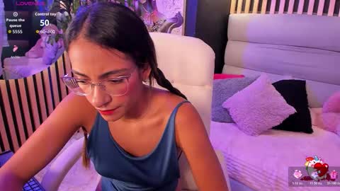 Snapshot of elegant_rouse chatting on November 21, 2025, 9:13 pm Rouse online show from November 21, 2025, 9:13 pm