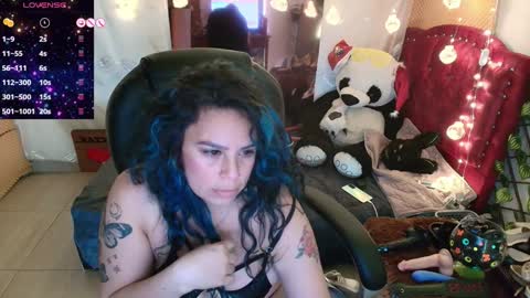 Snapshot of elektra_32 chatting on December 6, 2024, 11:22 am elektra online show from December 6, 2024, 11:22 am