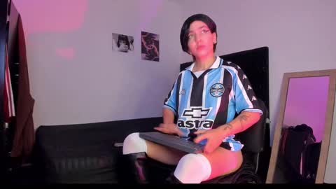 elektra carey online show from November 22, 2025, 11:48 pm