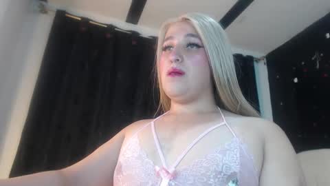 elektra_doll online show from December 3, 2025, 3:25 am