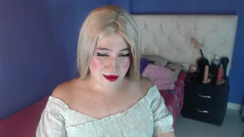 elektra_doll online show from May 16, 2026, 2:19 am