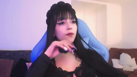  Elektra Sky  online show from December 3, 2024, 5:45 pm