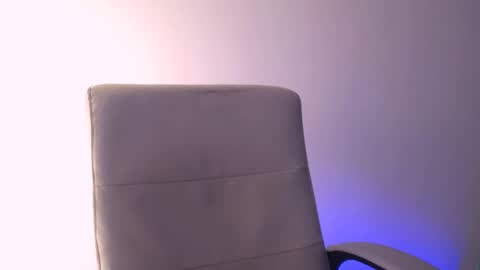  Elektra Sky  online show from March 2, 2025, 1:38 pm