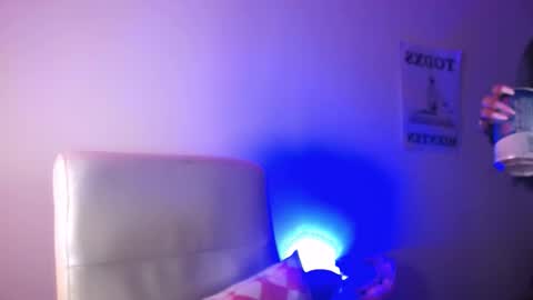  Elektra Sky  online show from September 25, 2025, 11:30 pm