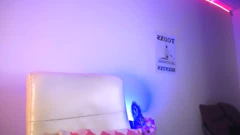  Elektra Sky  online show from November 21, 2025, 8:51 pm