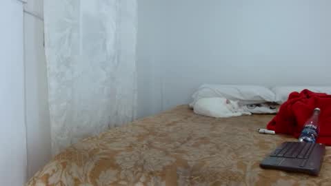 elektra online show from October 28, 2025, 3:58 pm