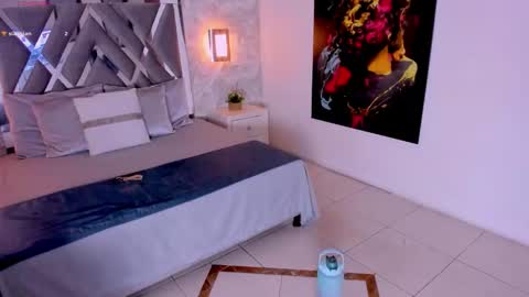 Elen CR online show from October 18, 2025, 2:58 am