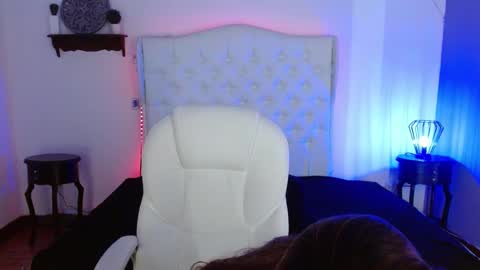 Snapshot of elena_detroya_ chatting on December 26, 2024, 12:05 pm Elena online show from December 26, 2024, 12:05 pm
