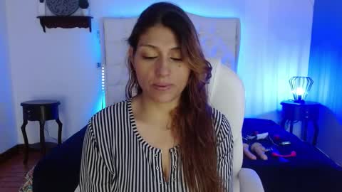 Snapshot of elena_detroya_ chatting on December 30, 2024, 11:59 am Elena online show from December 30, 2024, 11:59 am
