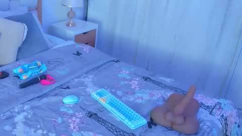 Snapshot of elena_mature chatting on October 14, 2025, 8:09 pm Elena online show from October 14, 2025, 8:09 pm