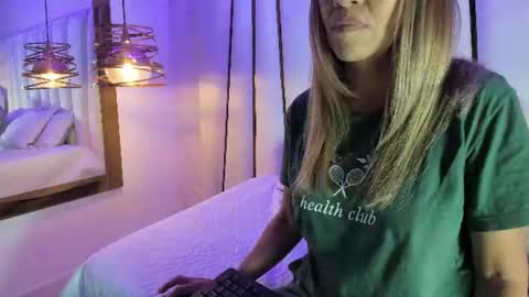 Elena online show from June 14, 2026, 6:54 pm