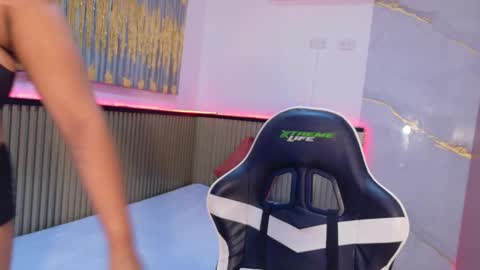 Snapshot of elena_wolff chatting on November 4, 2025, 12:15 pm elena_wolff online show from November 4, 2025, 12:15 pm