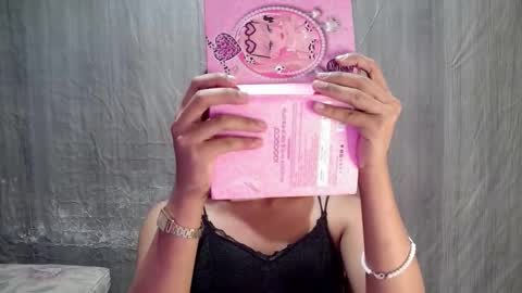 elenacum online show from October 13, 2025, 1:00 pm