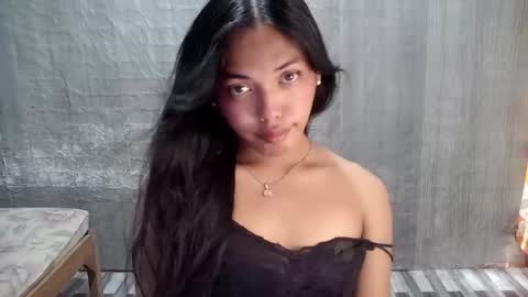 elenacum online show from February 11, 2026, 4:50 am