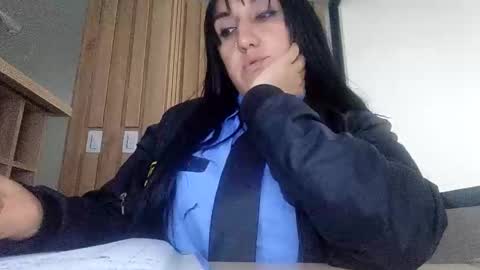 elenaramospulido online show from September 26, 2025, 10:52 am