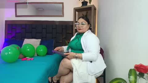 elenna_boobs_ online show from March 17, 2026, 3:22 am