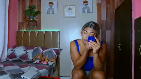 eletrabrowns online show from October 21, 2025, 2:56 am