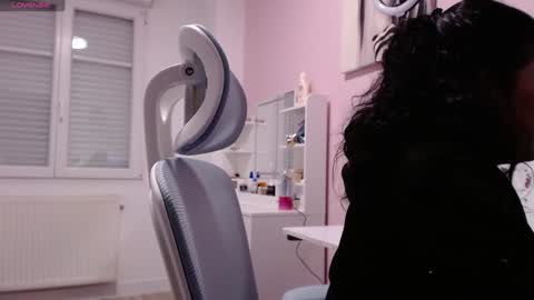 Sandra online show from December 20, 2024, 8:45 pm