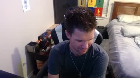 Snapshot of elevatetlb chatting on September 23, 2025, 6:49 am Walker online show from September 23, 2025, 6:49 am