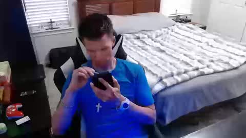 Snapshot of elevatetlb chatting on October 10, 2025, 11:04 pm Walker online show from October 10, 2025, 11:04 pm