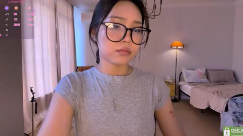 Aira online show from March 22, 2026, 4:05 am