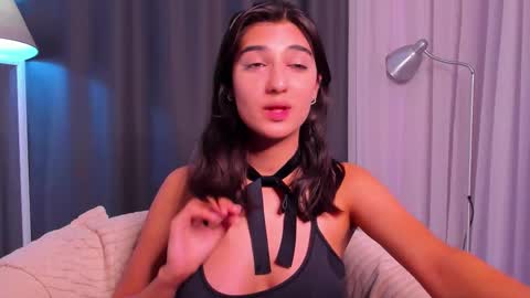 Snapshot of elfy_rare chatting on October 16, 2025, 3:24 pm Elfy online show from October 16, 2025, 3:24 pm