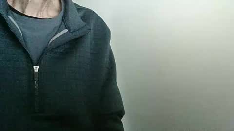 elfyonee online show from October 29, 2025, 3:03 pm