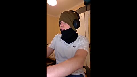 elguerrero20033 online show from March 18, 2026, 10:46 pm