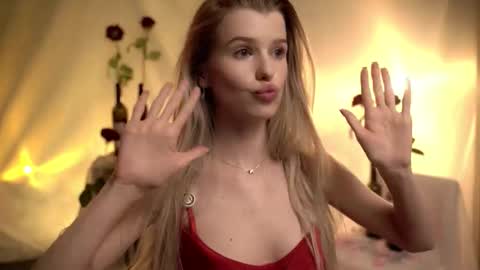 Snapshot of eli_journey chatting on February 14, 2026, 11:23 pm Eli online show from February 14, 2026, 11:23 pm