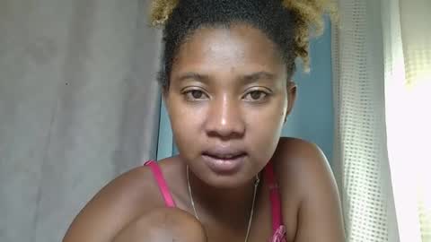 elia011 online show from February 22, 2025, 3:34 am