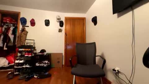 eliasperez521 online show from March 22, 2026, 11:41 pm