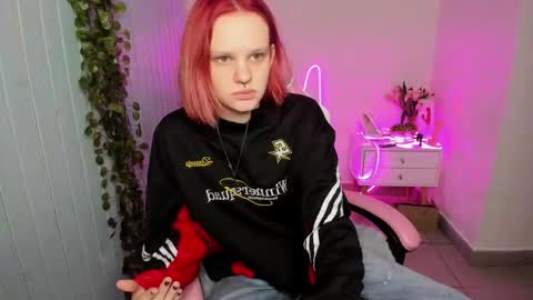 Snapshot of elieiza_xo chatting on October 28, 2025, 10:19 am elieiza_xo online show from October 28, 2025, 10:19 am