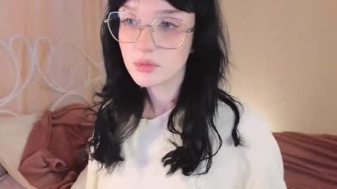 Snapshot of eliejay chatting on September 17, 2025, 8:10 pm Ellie online show from September 17, 2025, 8:10 pm