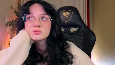 Snapshot of eliejay chatting on September 25, 2025, 8:12 pm Ellie online show from September 25, 2025, 8:12 pm