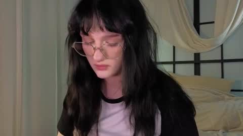 Snapshot of eliejay chatting on September 27, 2025, 8:25 pm Ellie online show from September 27, 2025, 8:25 pm