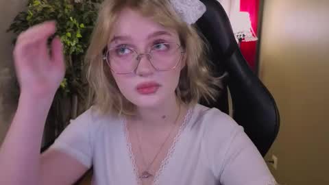 Ellie online show from March 5, 2026, 5:14 am