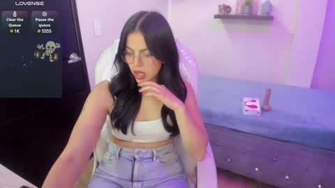 Snapshot of eliie_ruizz chatting on December 11, 2024, 4:18 am Eliie online show from December 11, 2024, 4:18 am