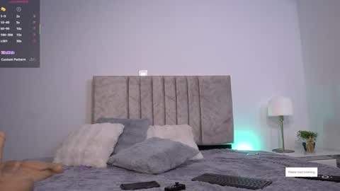 E L I I Z A B E T H   online show from June 12, 2026, 10:52 pm