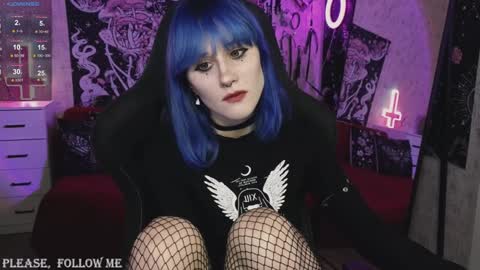  MORE ME   online show from December 6, 2024, 10:08 pm