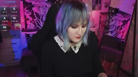  MORE ME   online show from September 15, 2025, 9:59 pm
