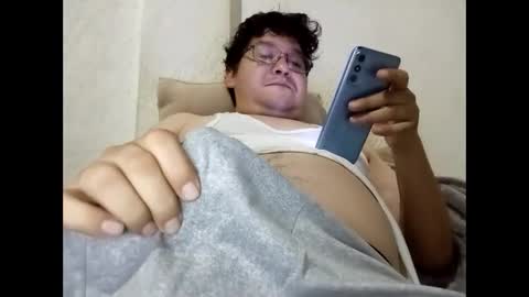 elimposstor online show from October 8, 2025, 2:36 pm