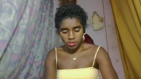 elina981 online show from April 29, 2026, 9:57 am