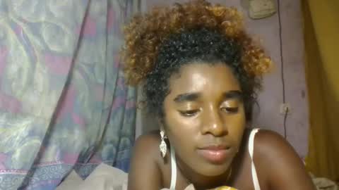 elina981 online show from April 30, 2026, 8:57 pm