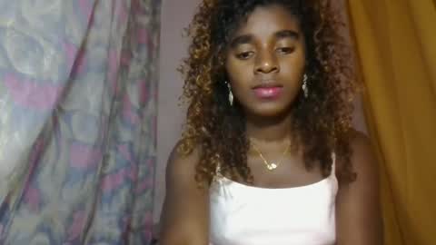 elina981 online show from May 6, 2026, 10:53 am