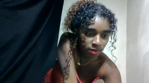 elina981 online show from June 18, 2026, 4:44 pm